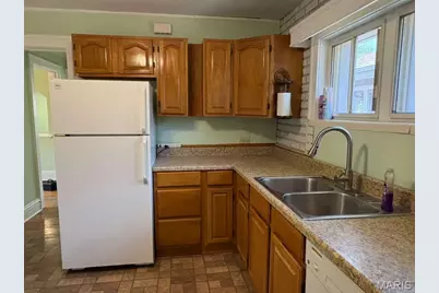 6926 Hurst Court, Saint Louis, MO 63116 - Photo 9