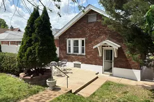 6926 Hurst Ct, Saint Louis, MO 63116 - Photo 17