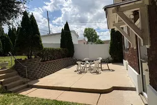 6926 Hurst Ct, Saint Louis, MO 63116 - Photo 15
