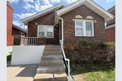 6926 Hurst Court, Saint Louis, MO 63116 - Photo 1