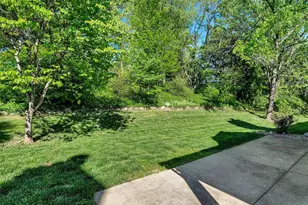 2061 Lost Meadow Dr, Saint Charles, MO 63303 - Photo 35