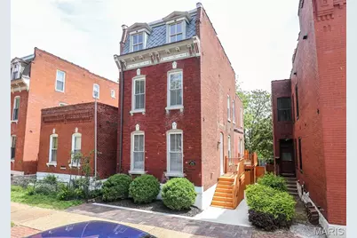 2414 S 11th Street, Saint Louis, MO 63104 - Photo 1