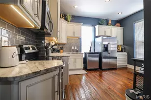 2414 S 11th St, Saint Louis, MO 63104 - Photo 11
