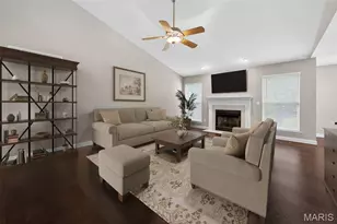 130 Barrington Lake Dr, Dardenne Prairie, MO 63368 - Photo 3