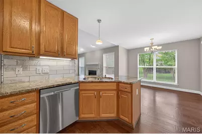 130 Barrington Lake Drive, Dardenne Prairie, MO 63368 - Photo 9