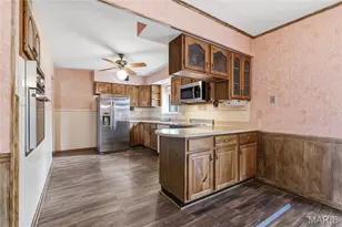 3503 Wintergreen Ln, Saint Louis, MO 63125 - Photo 7