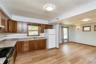 239 Kuhne Blvd, Troy, MO 63379 - Photo 11