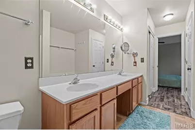5794 Wickershire Lane, Saint Louis, MO 63129 - Photo 33