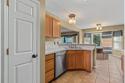 5794 Wickershire Lane, Saint Louis, MO 63129 - Photo 21