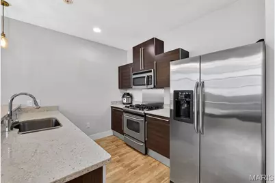4100 Forest Park Avenue #427, Saint Louis, MO 63108 - Photo 9
