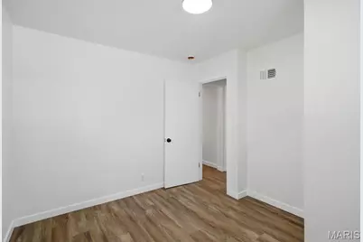 46 Green Acres Road, Saint Louis, MO 63137 - Photo 29