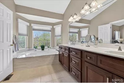 17648 Westhampton Woods Drive, Wildwood, MO 63005 - Photo 21