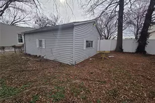 2636 Hereford St, Saint Louis, MO 63139 - Photo 5