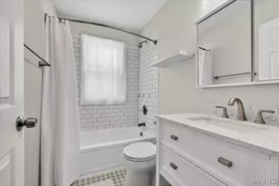 551 Saint Josephs Dr Dr, Ballwin, MO 63021 - Photo 9