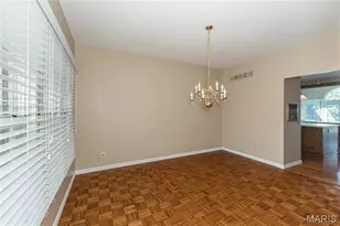 22 Huntington Pkwy, Saint Charles, MO 63301 - Photo 7