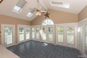 22 Huntington Pkwy, Saint Charles, MO 63301 - Photo 17