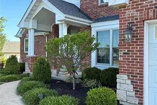 33 Bear Creek Dr, Wentzville, MO 63385 - Photo 3