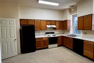 1917 S 11th St, Saint Louis, MO 63104 - Photo 5