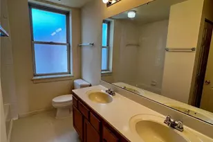 1917 S 11th St, Saint Louis, MO 63104 - Photo 9