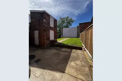 1917 S 11th Street, Saint Louis, MO 63104 - Photo 19