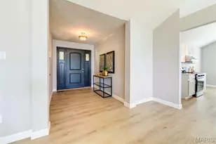 11431 Daykin Dr, Saint Louis, MO 63146 - Photo 5