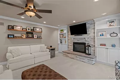 4814 King Andrew Park, Saint Louis, MO 63129 - Photo 5