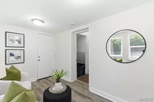 6758 Kenwood Dr, Saint Louis, MO 63121 - Photo 17