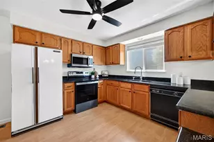 303 Harper Ct, Saint Peters, MO 63376 - Photo 21