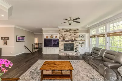 1015 Bellevaux Place, Saint Charles, MO 63301 - Photo 5