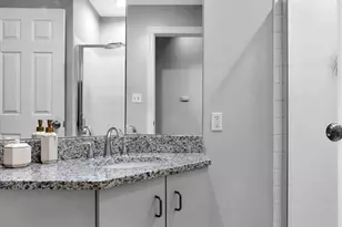 5381 Pershing Ave, Saint Louis, MO 63112 - Photo 21