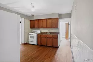 9243 Filibert Dr, Bellefontaine Neighbors, MO 63137 - Photo 25