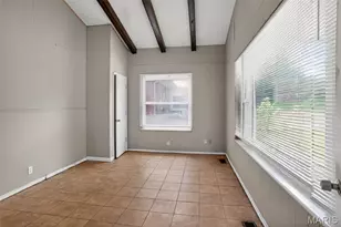 9243 Filibert Dr, Bellefontaine Neighbors, MO 63137 - Photo 27