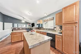 1818 Florine Ct, Saint Charles, MO 63303 - Photo 15