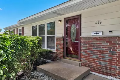 634 Lynn Haven Lane, Hazelwood, MO 63042 - Photo 3