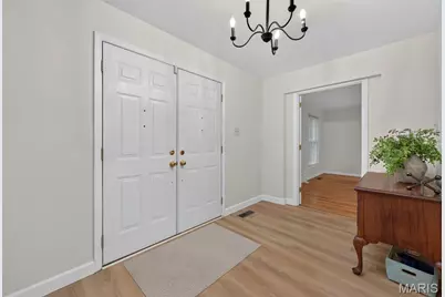223 Trailtop Court, Chesterfield, MO 63017 - Photo 9