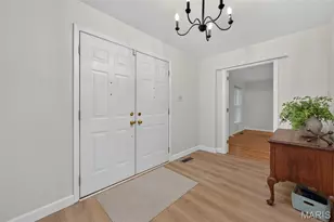 223 Trailtop Ct, Chesterfield, MO 63017 - Photo 9
