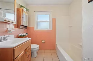 831 Loekes Dr, Florissant, MO 63031 - Photo 13