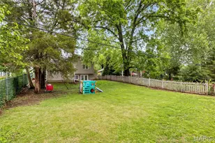 886 Warwick Ln, Glendale, MO 63122 - Photo 35