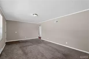9922 Norwich Dr, Saint Louis, MO 63137 - Photo 13
