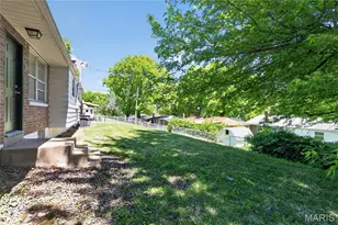 9922 Norwich Dr, Saint Louis, MO 63137 - Photo 9