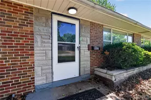9922 Norwich Dr, Saint Louis, MO 63137 - Photo 7