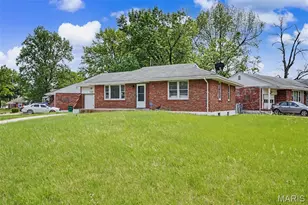 9448 Ardmore Dr, Bellefontaine Neighbors, MO 63137 - Photo 3