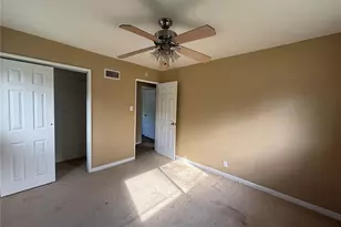 9715 Tullamoor Dr, Saint Louis, MO 63136 - Photo 13