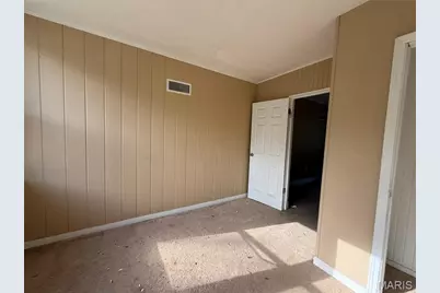 9715 Tullamoor Drive, Saint Louis, MO 63136 - Photo 11