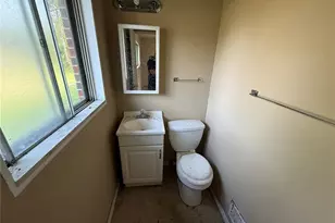 9715 Tullamoor Dr, Saint Louis, MO 63136 - Photo 17