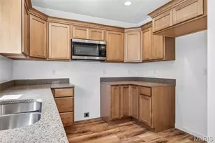 700 N 3rd St, De Soto, MO 63020 - Photo 15