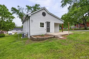 700 N 3rd St, De Soto, MO 63020 - Photo 33