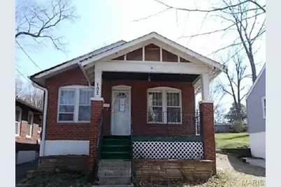 102 S Hartnett Avenue, Saint Louis, MO 63135 - Photo 1