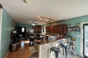 323 Shamrock Ln, Bourbon, MO 65441 - Photo 7