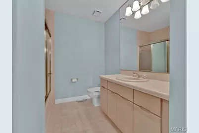 13004 Pembrooke Valley Court, Saint Louis, MO 63141 - Photo 27